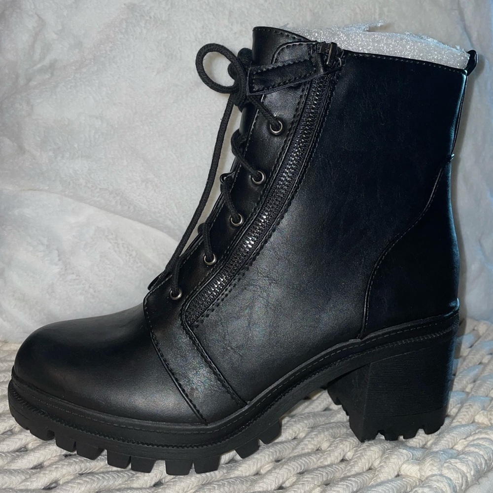 BRAND NEW Black Combat Lace Up Heeled Ankle Boots